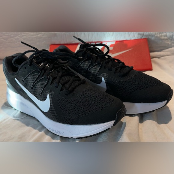 Nike Zoom Span 3 Athletic Sneakers